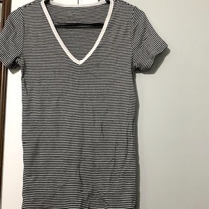 V-Neck T shirt. Striped